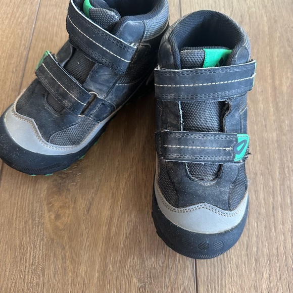 Hiking boots Size 12 - Picture 3 of 7